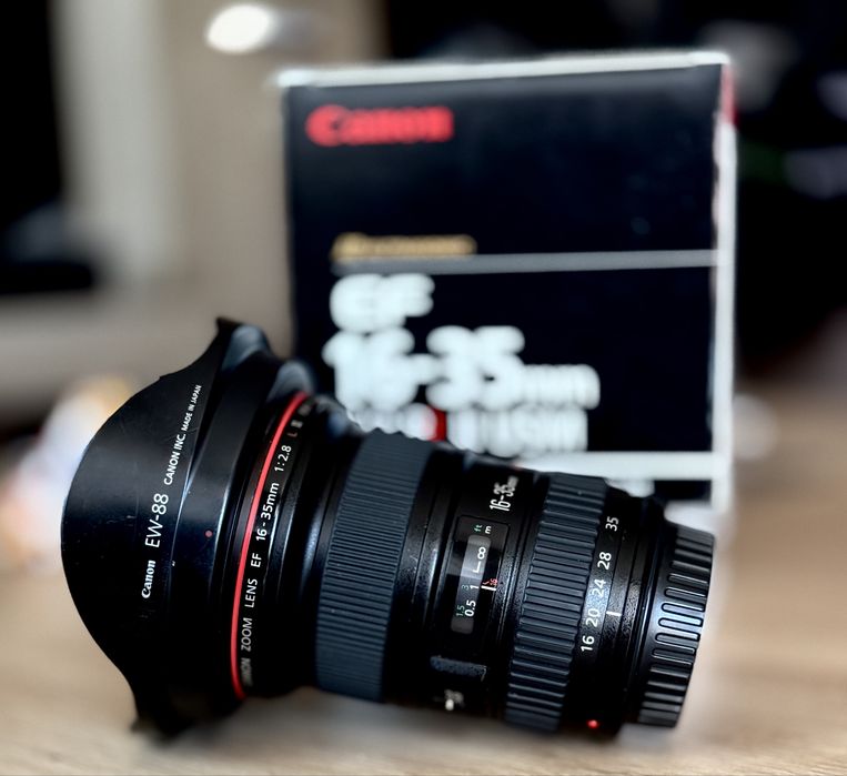 Обективи Canon 16-35 f2.8 L ii Canon 70-200 F4 Sigma 35mm f/1.4 DG HSM ART - Canon EF Fit