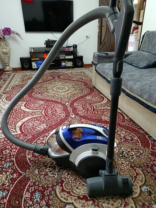 Продаётся пылесос не рабочи