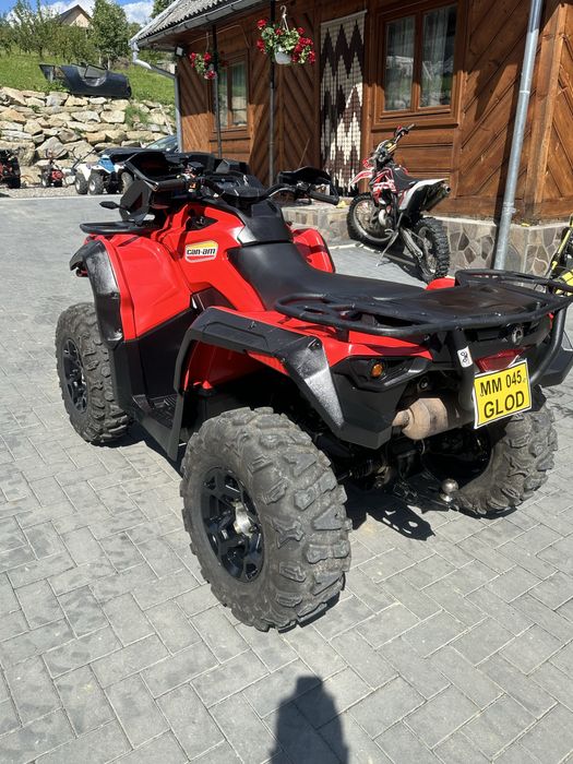 Can Am Outlander 4x4  atv quad