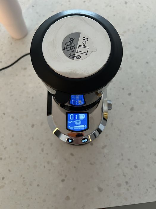 Rasnita Delonghi Dedica