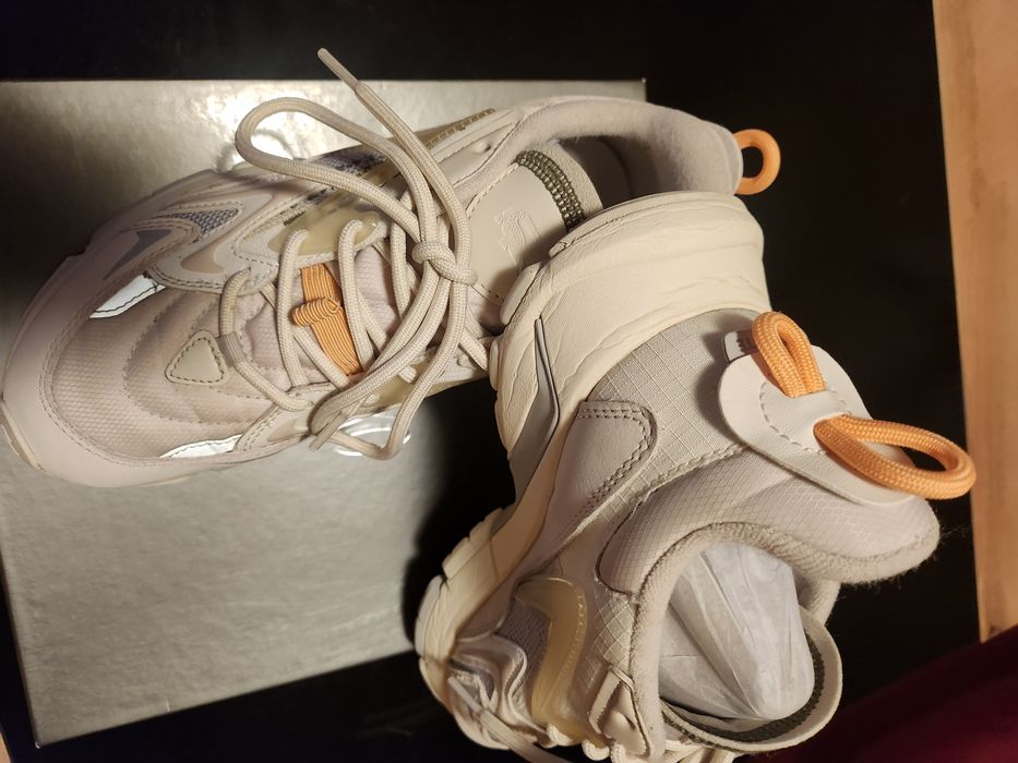 Нови маратонки  LACOSTE