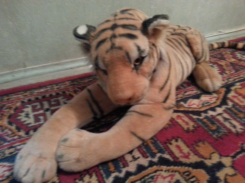 Тигр мягкая большая игрушка  б.у в хорошем состоянии