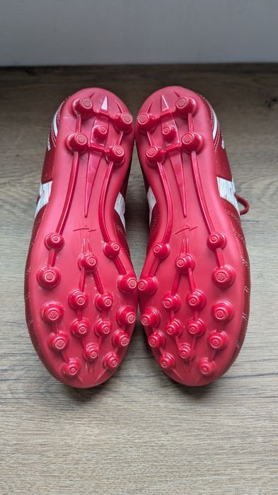 Ghete fotbal Mizuno Kids Monarcida Neo III Select AG Mărime 32,5