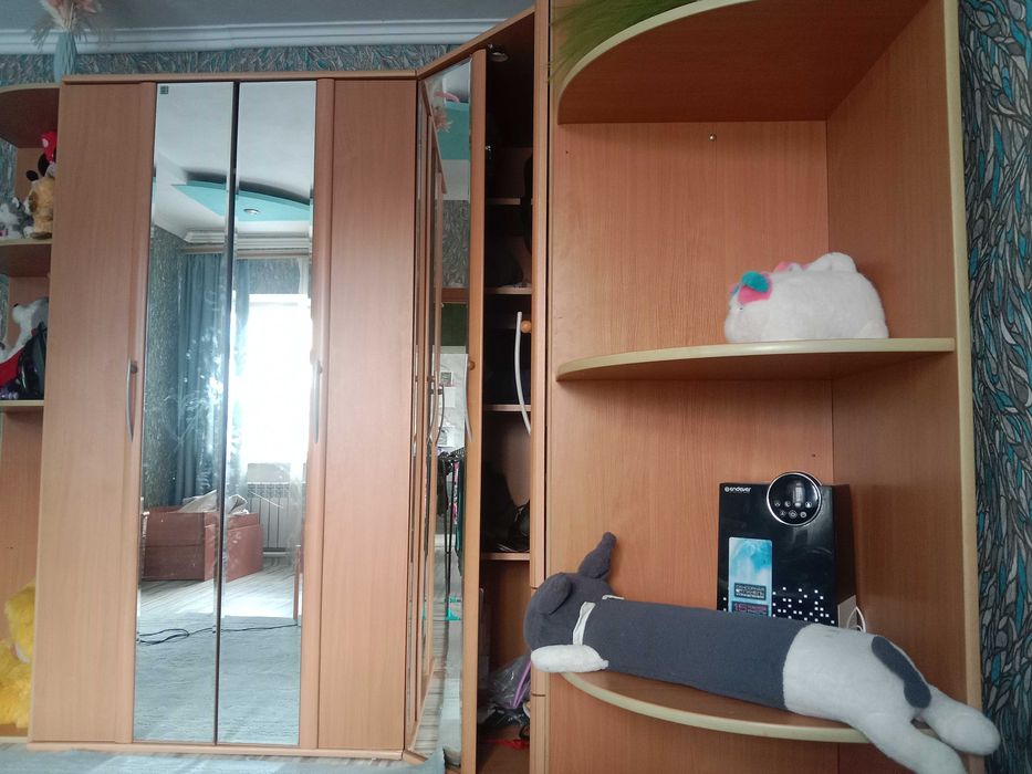 Продам спальный гарнитур