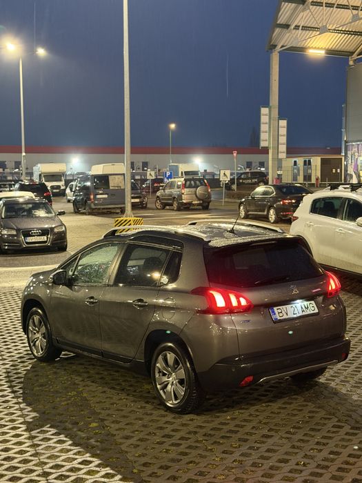 Vand Peugeot model 2008 anul 2016