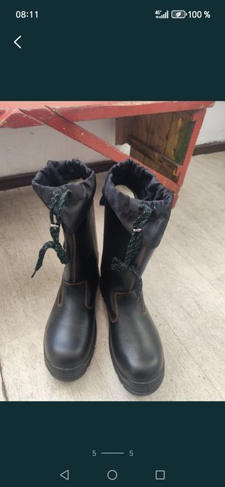 Продам спецобувь