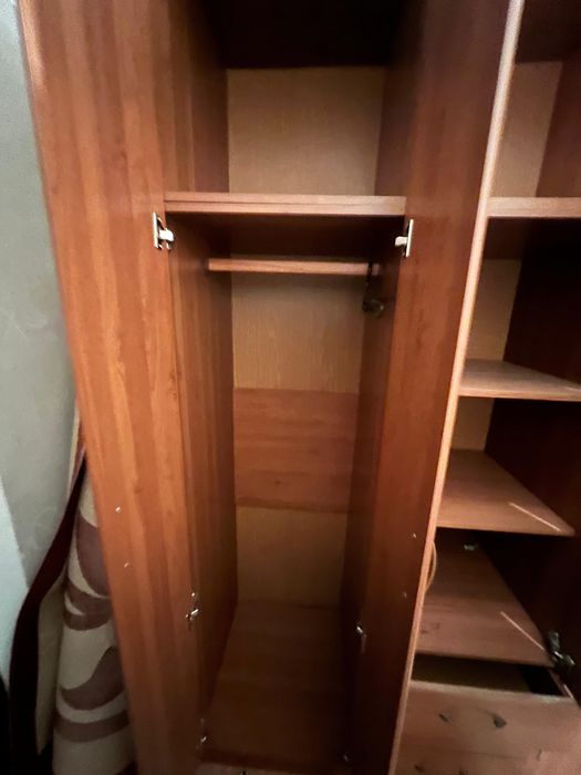 Срочно продам шкаф. Самовывоз