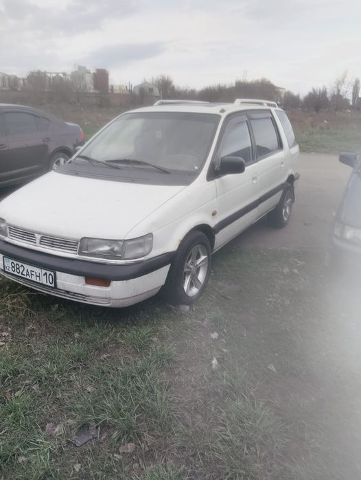 Продам машину mitsubishi