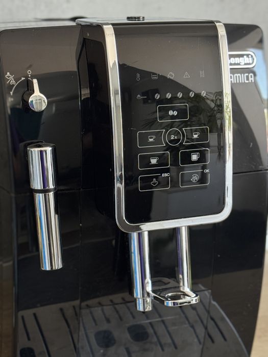 Кафеавтомат Delonghi Dinamica