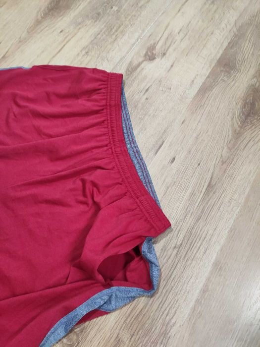 Pantaloni scurti Nike marimea XL