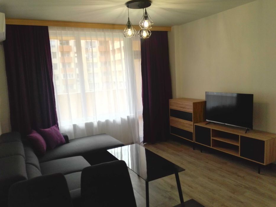 Дава се под наем Тристаен апартамент в Пловдив, Тракия - 90 кв.м за 500 € - Снимка #1