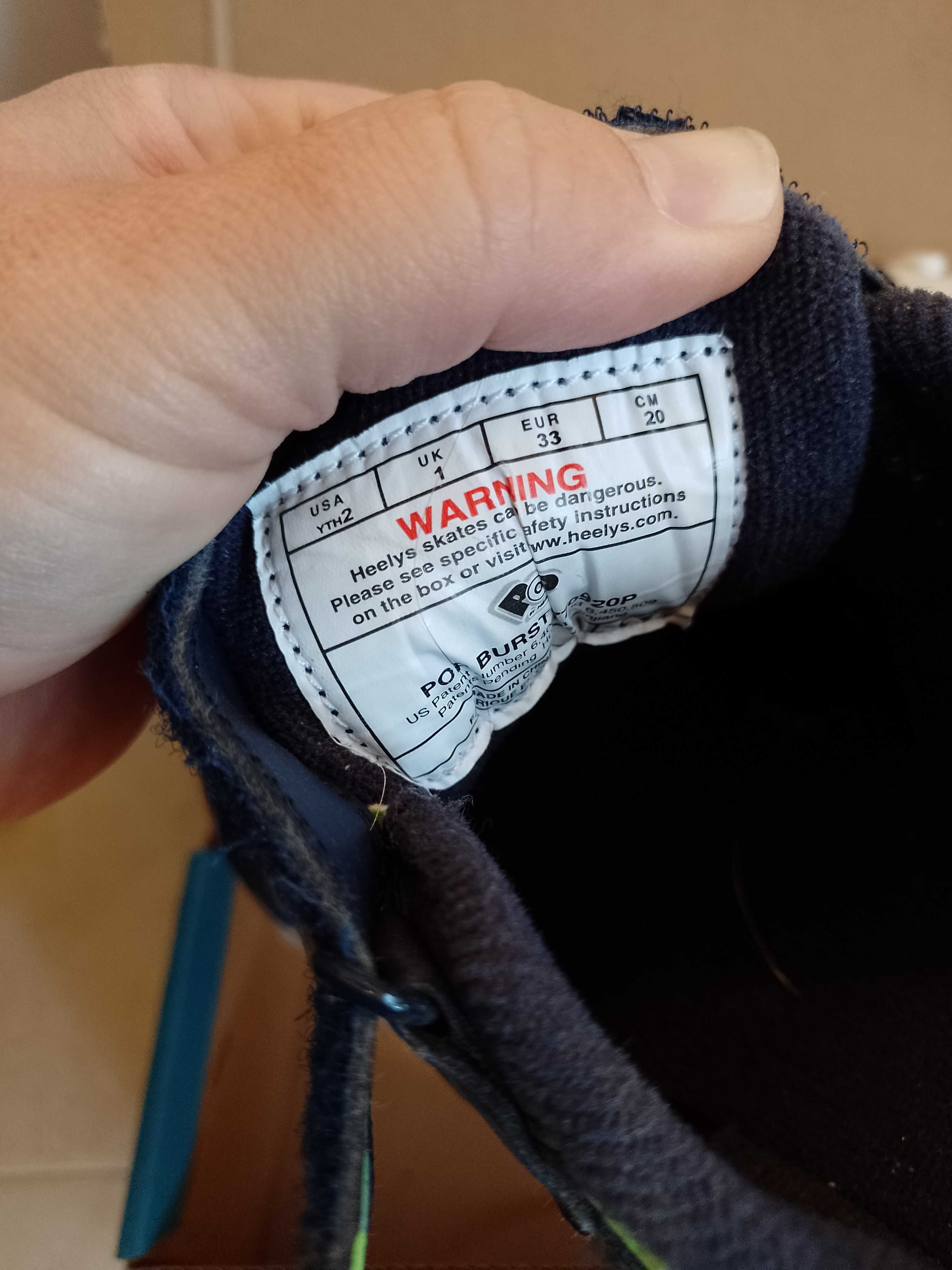 Маратонки с колелца Heelys гр. София Център • OLX.bg