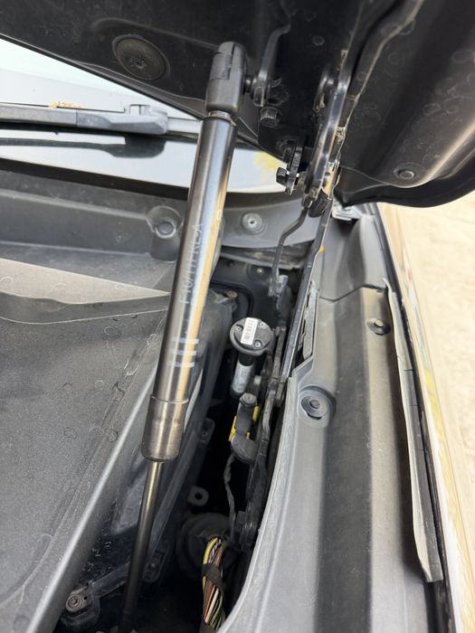 BMW F10 520d N47 (184 к.с.) НА ЧАСТИ – Ръчка