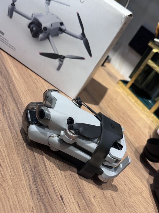 Продам dji mini 4 pro