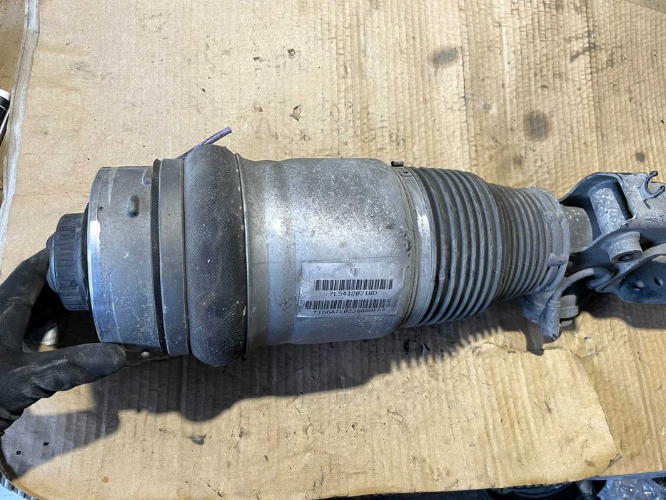 Преден Ляв Амортисьор 7L5412021BD Porsche Cayenne S 4.5 2005г 9PA