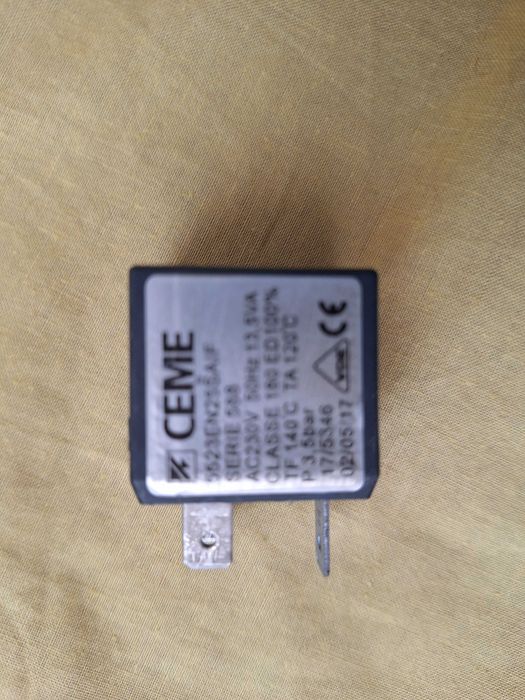 Piese si componente electrice, Pret = 15 lei