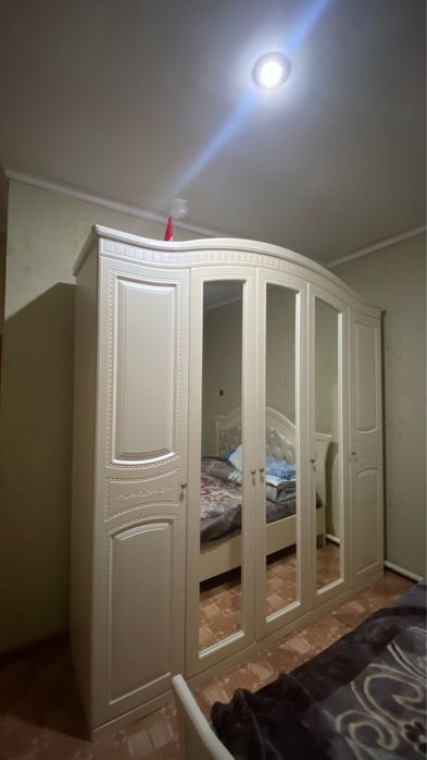 Спальный гарнитур