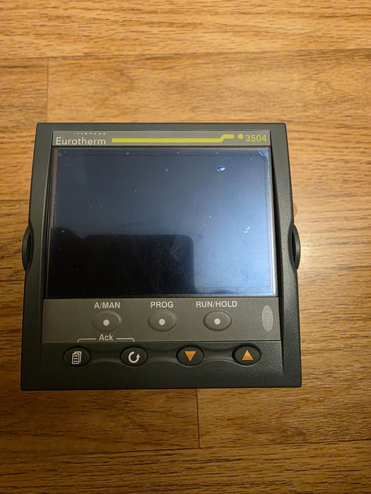 Controller temperatura Eurotherm 3504