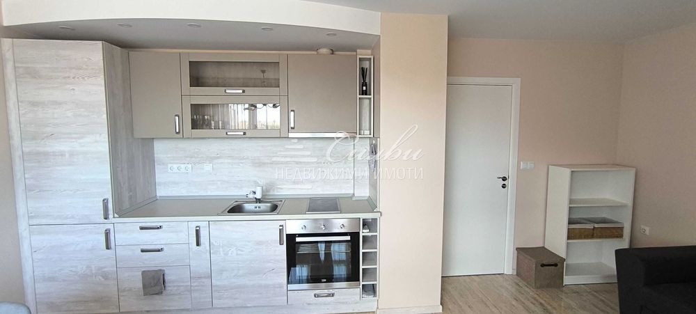 Дава се под наем Двустаен апартамент в Шумен, Добруджански - 60 кв.м за 408 € - Снимка #2