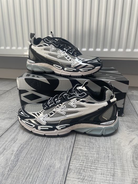 Off White Be Right Back
