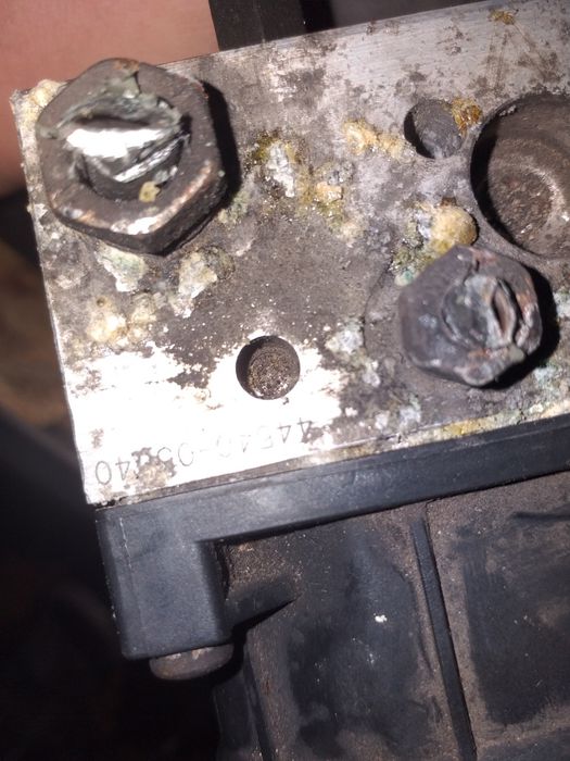 Pompa Abs Toyota Avensis 2005 2.0 diesel