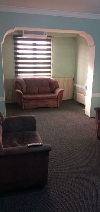 Продается 2 х комн переделенная 3-х ком квартира