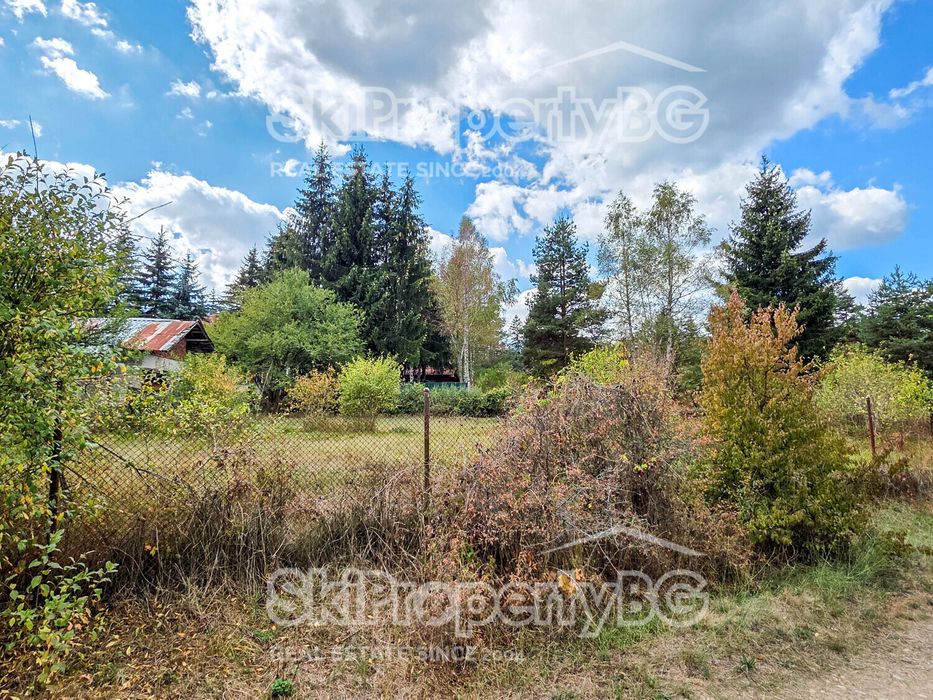 Парцел с разрешение за строеж в близост до язовир Искър!