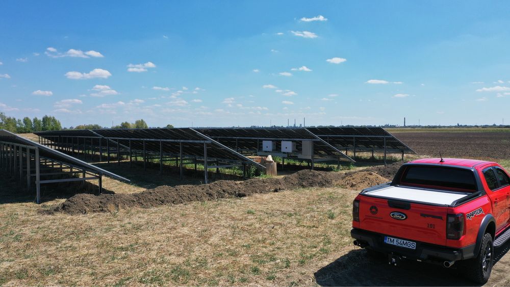 Inchiriez Flota proprie de utilaje Batipal / sonete cu operator