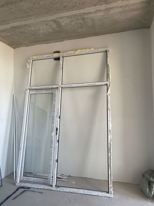 Продам пластик и стекла новые снятые жк улы дала