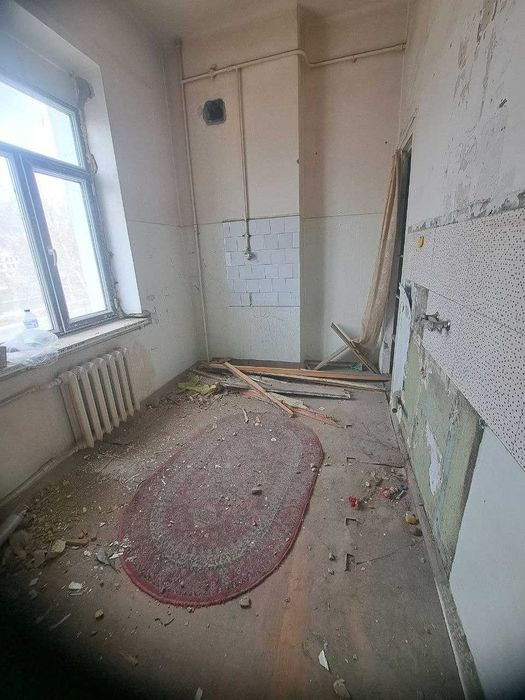 Продается  3 комнатная на Шота руставели. парк Бабура