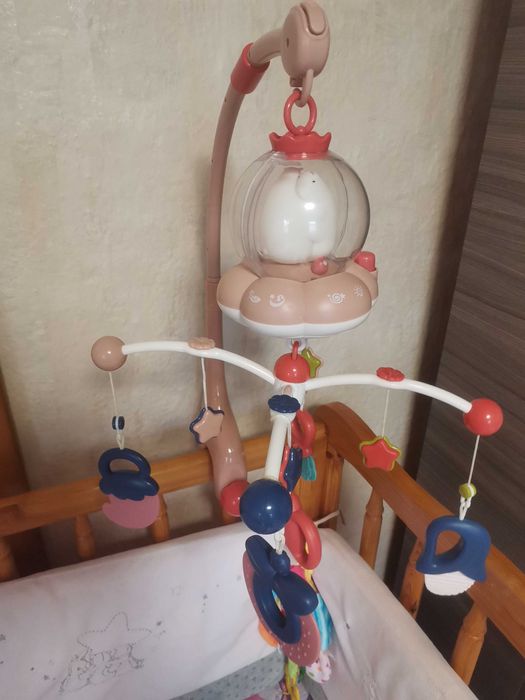 Продавам музикална въртележка Kikka boo