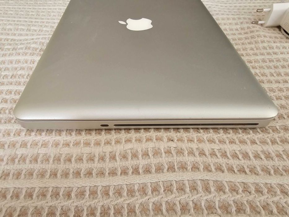MacBook Pro 13 инча 2010 лаптоп