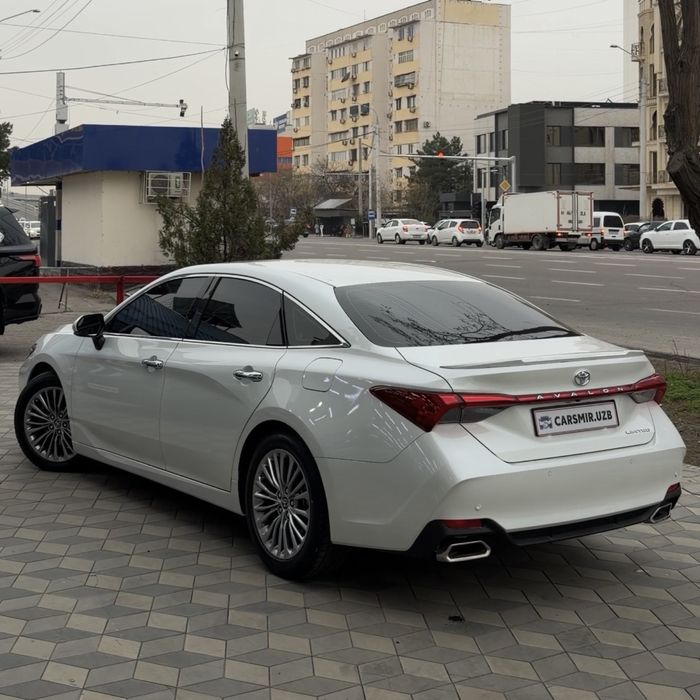 Toyota Avalon Limited full
