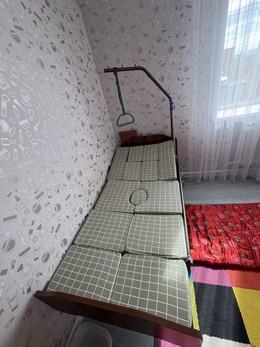 Продаётся медицинская кровать