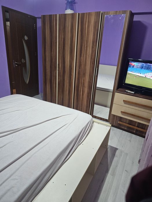 Inchiriez apartament Micalaca zona 100