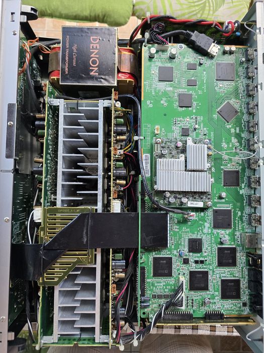 Vand amplituner Denon AVR X 4500H, defect