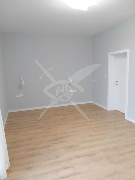 Къща, готова до ключ с 700кв.м. двор