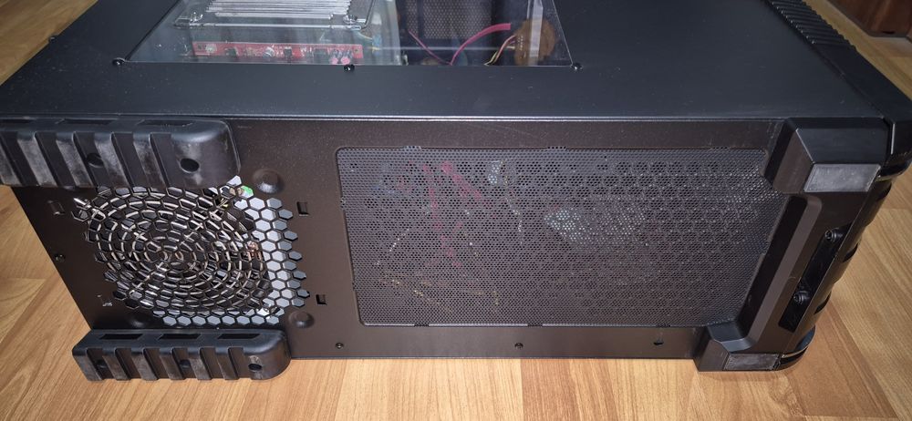 Carcasa Cooler Master Pro CM 690 II - Cost Ambalare Inclus