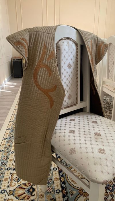 Батырдың киімі сатылады