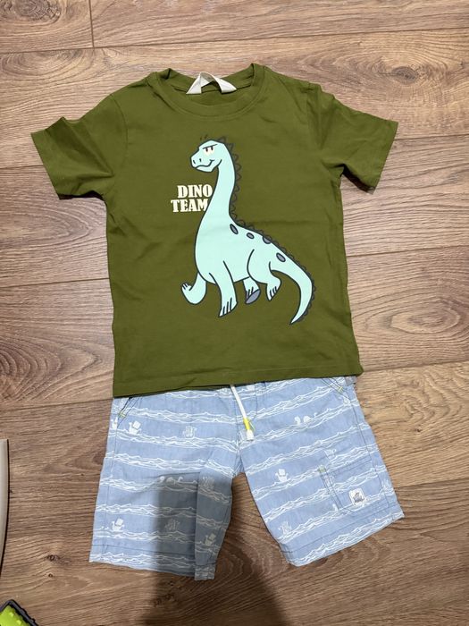 Дрешки 98,104 за момче имам нови на символични цени