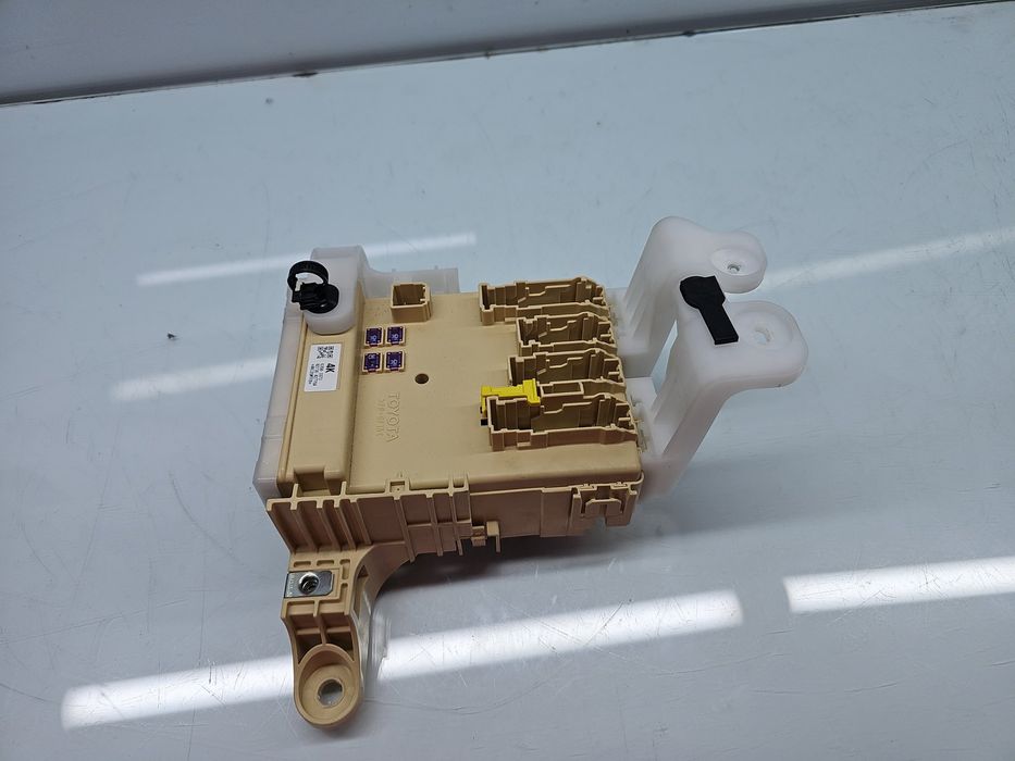 Panou sigurante Toyota Rav 4 IV (ZSA4, ALA4) [Fabr 2013-2018] 82730-42