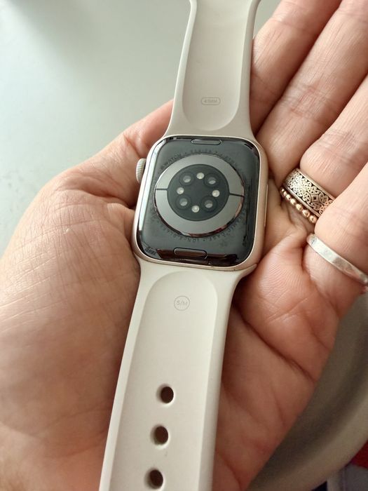 Apple Watch Starlight Seria 7 - 41mm