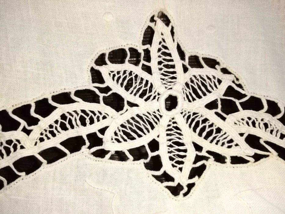 Голяма покривка + 12 салфетки