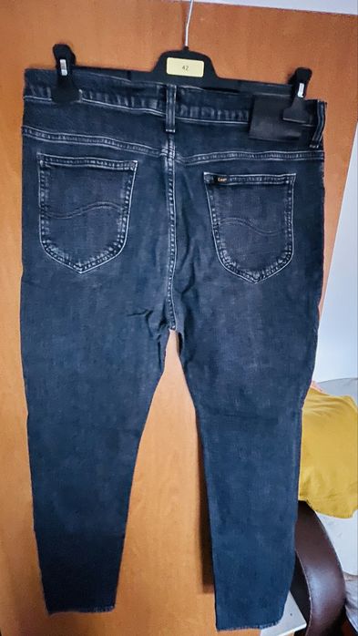 Blugi Lee negri slim fit mas L