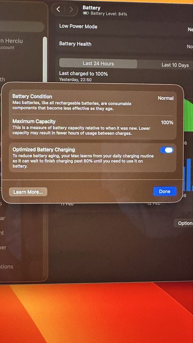 Apple Macbook air 15 baterie 100%