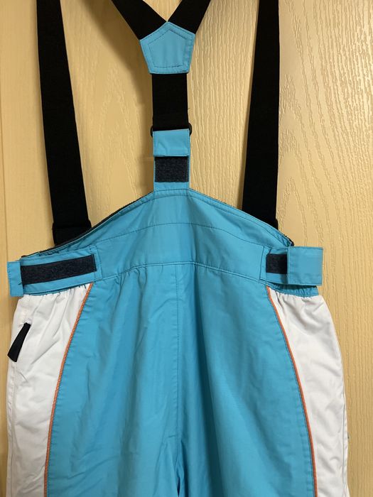 Топъл ски гащеризон за ръст 140 см.