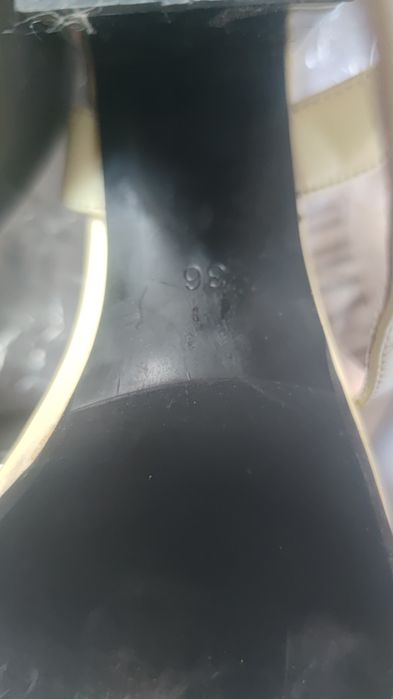 Дамски сандали Gianni