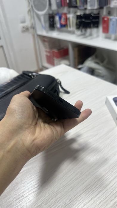 Iphone 16 pro max 95