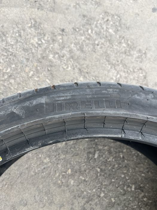 275/35/22 315/30/22 Pirelli Pzero