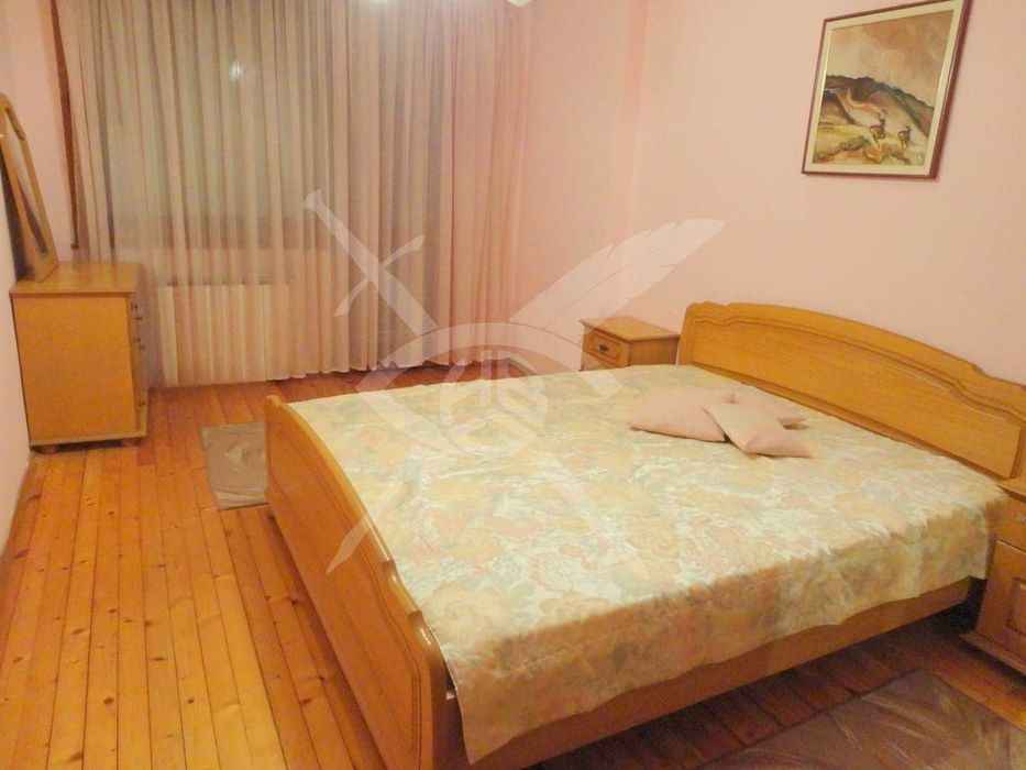 Тристаен апартамент в кв. Редута №28173